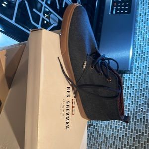 Mens casual Chukka, never worn only tried them on and put them in storage